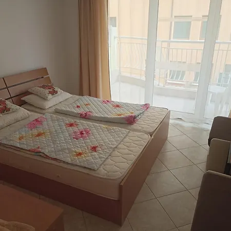 Silversprings Lucie Appartamento Sunny Beach